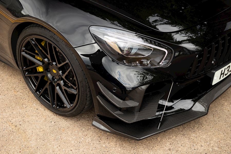 Mercedes AMG GTR installed with Vossen Forged VPS-314T alloy wheels